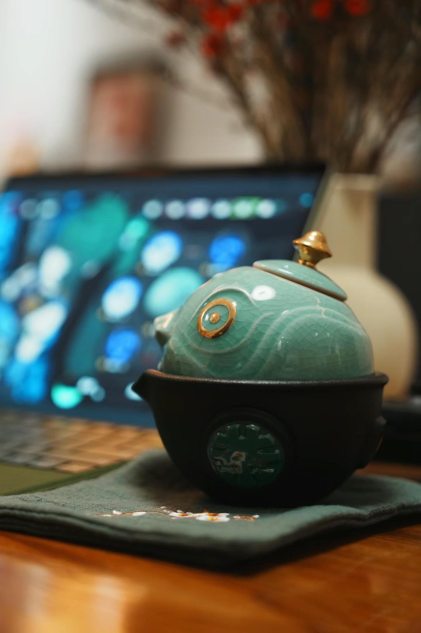 Green Teapot